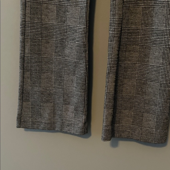 Hollister Charcoal Checkered Flare Pants - Picture 5 of 7